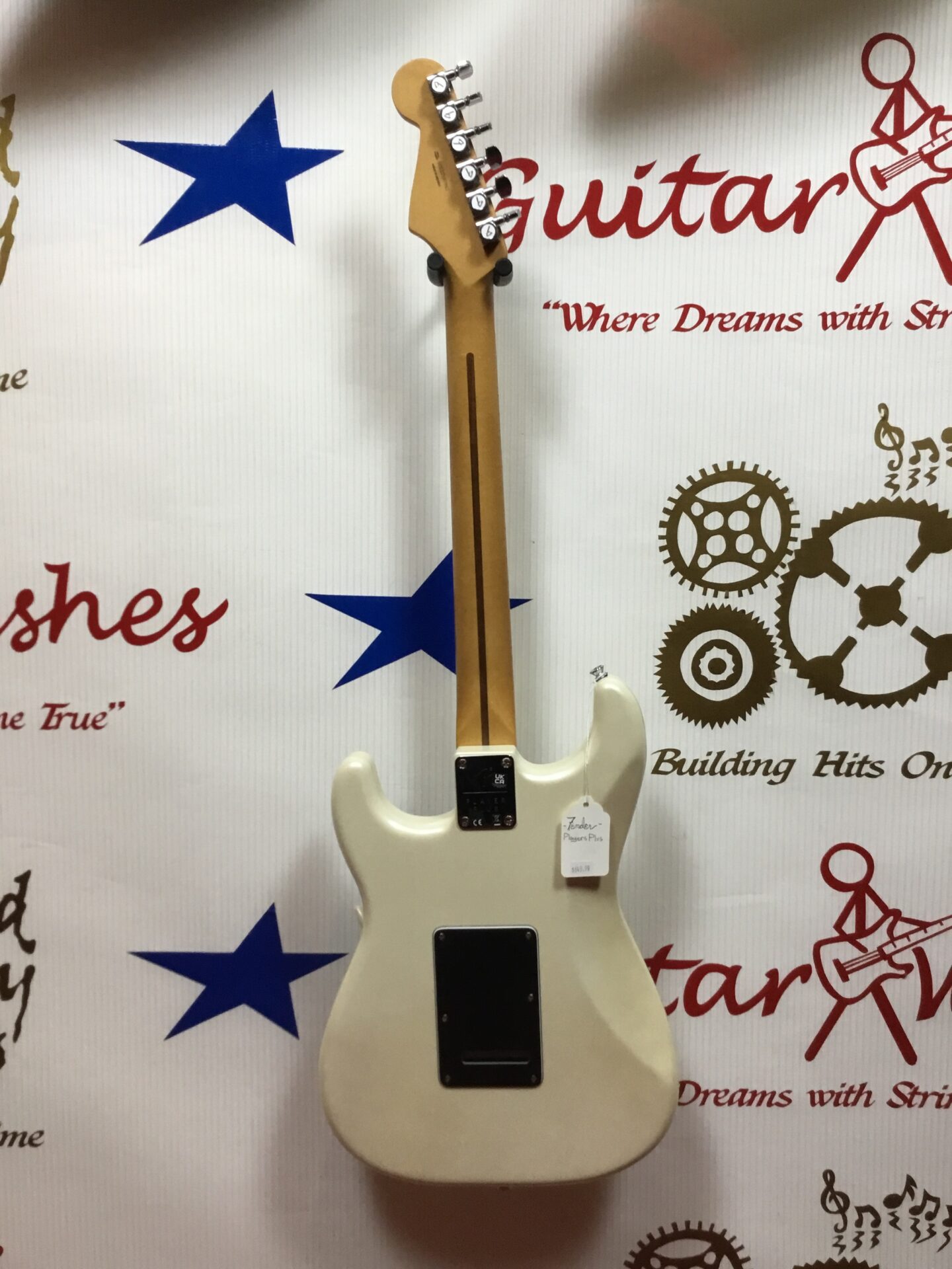Fender Stratocaster players plus - Image 5