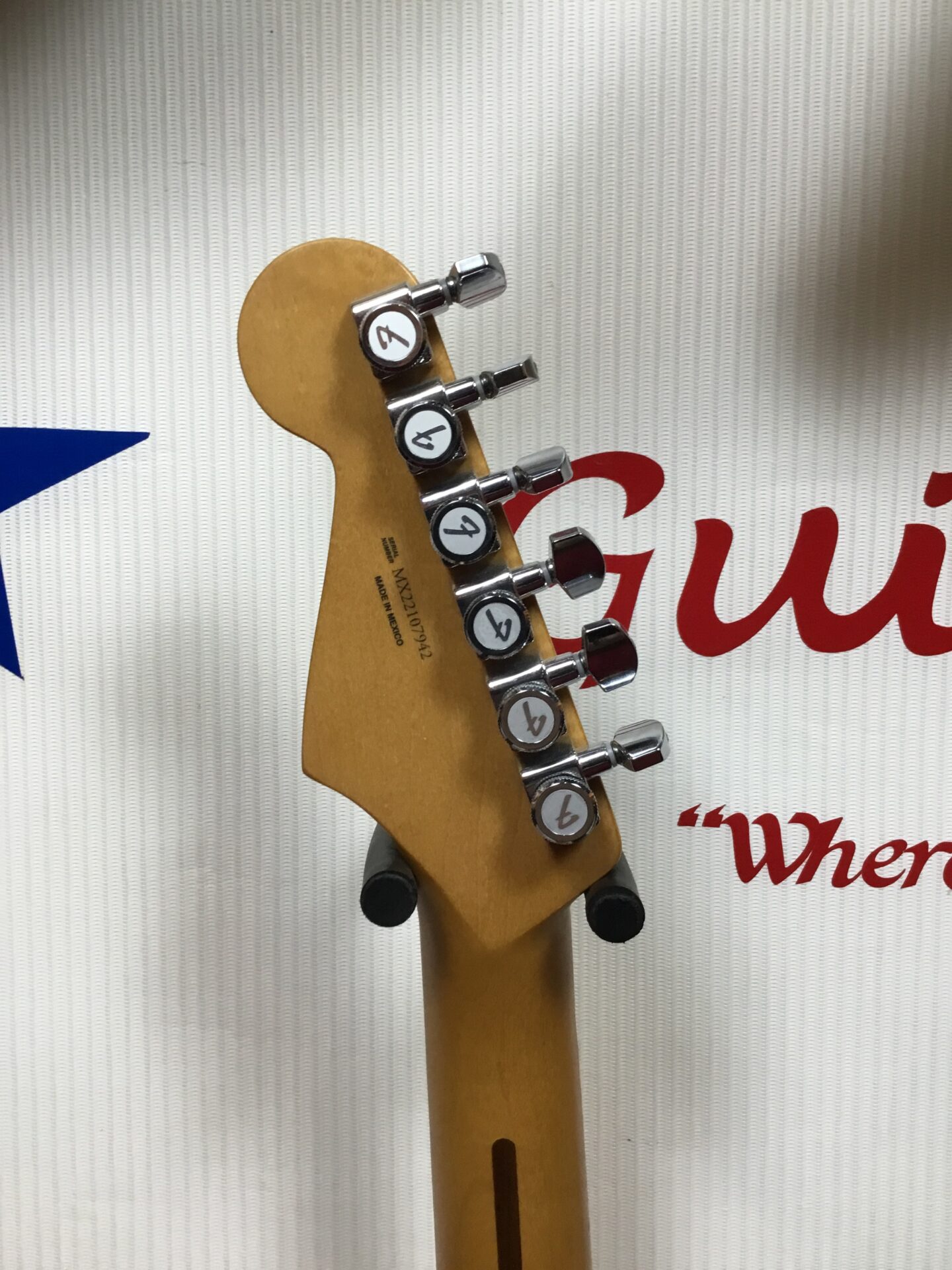 Fender Stratocaster players plus - Image 6