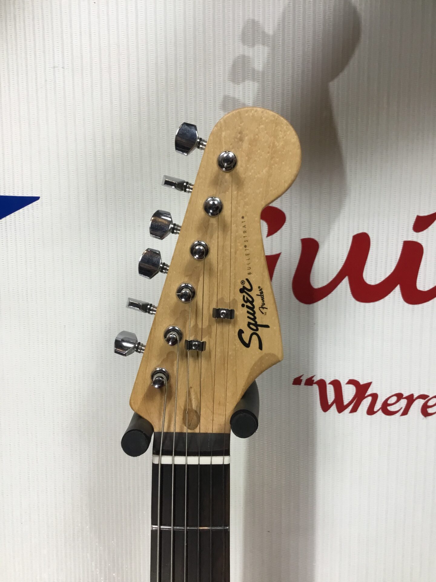 Fender Squier - Image 3