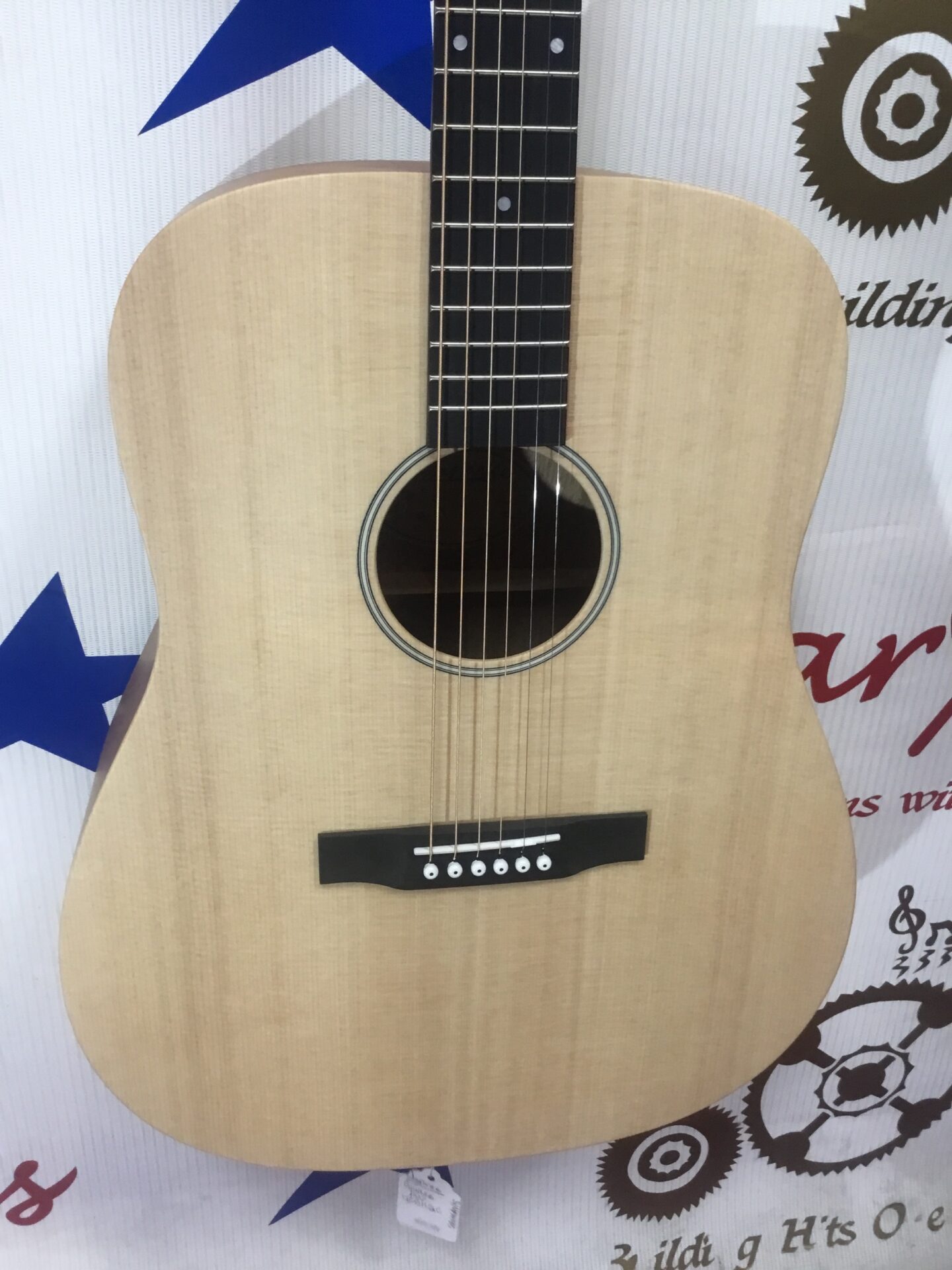 Larrivee simple-6 dreadnought acoustic - Image 4