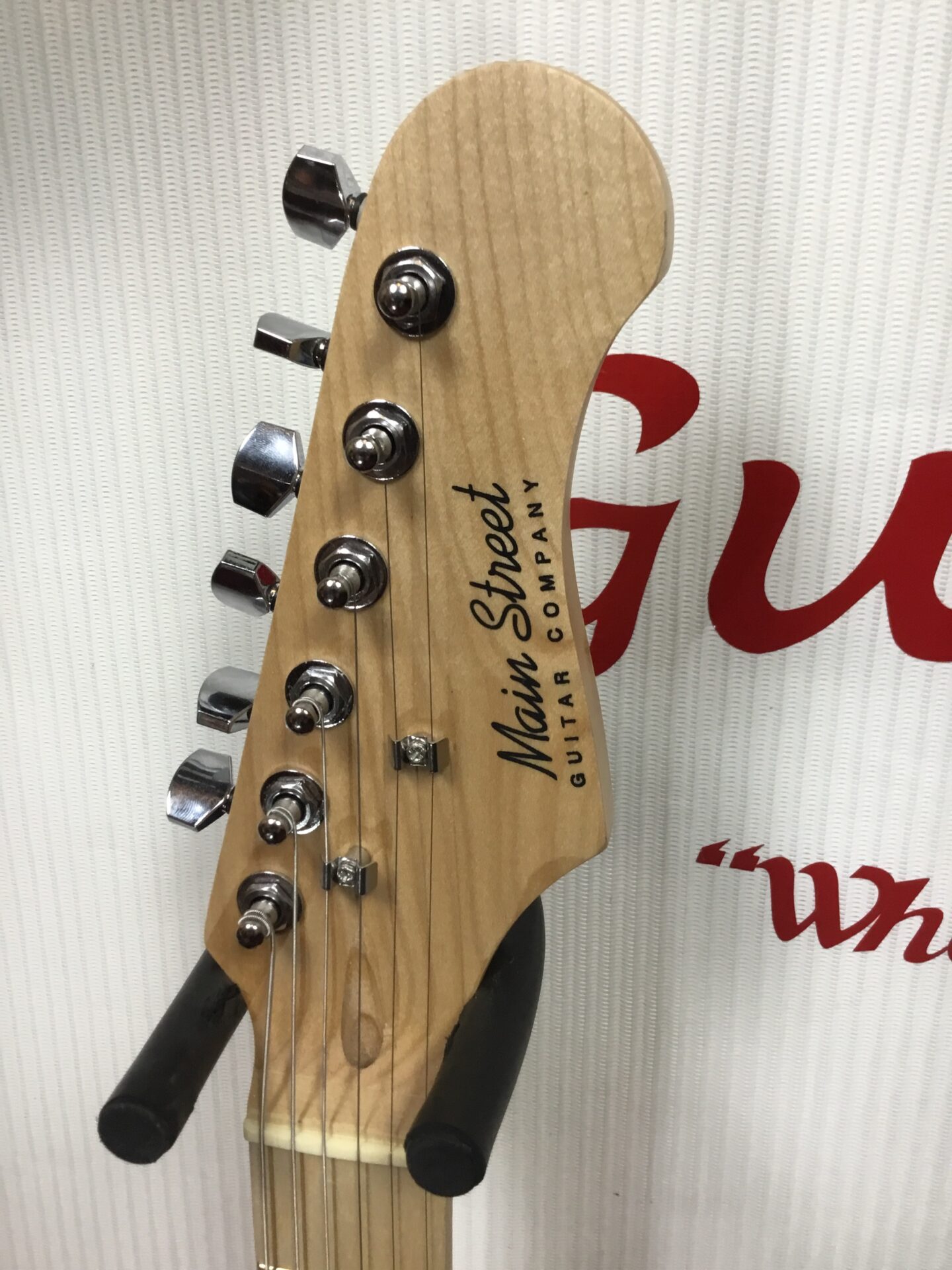 Main Street Stratocaster’ style electric - Image 4