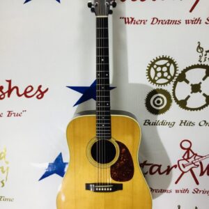 Martin Shenandoah D-28 w/original hardshell case