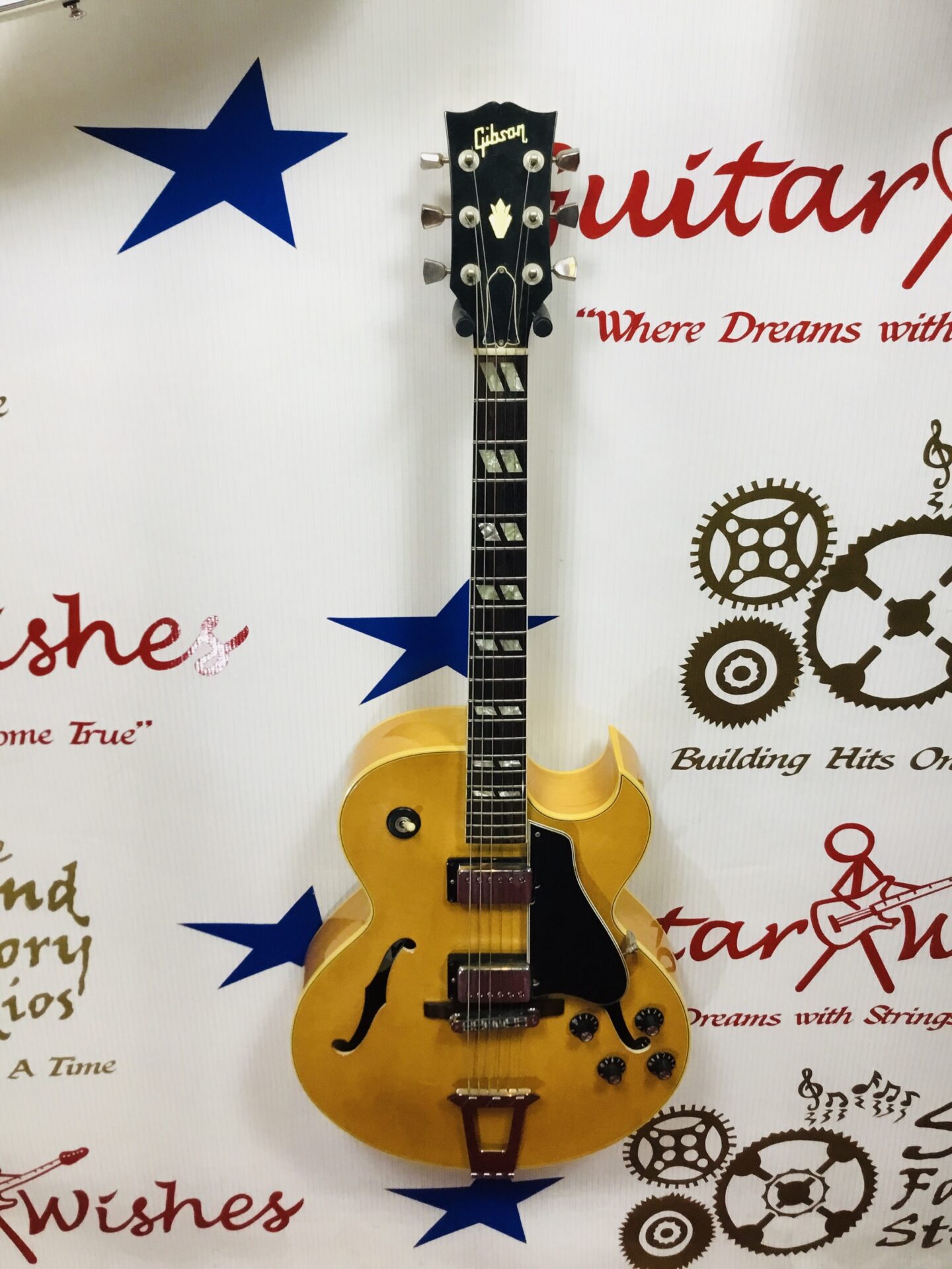 Gibson 175 D