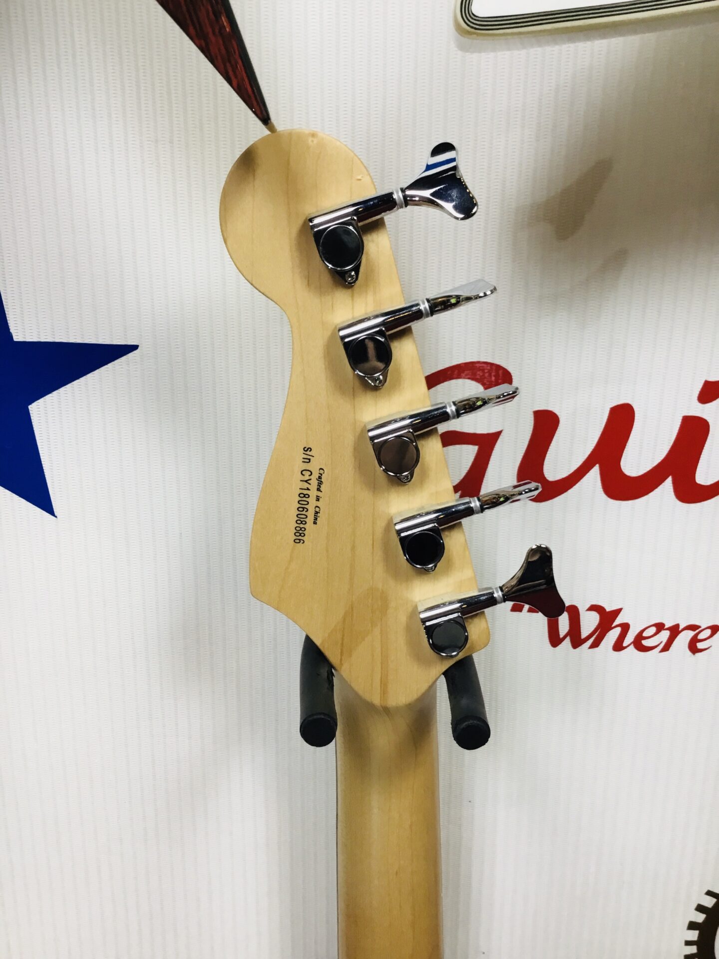 Squier 5 String J Bass - Image 3