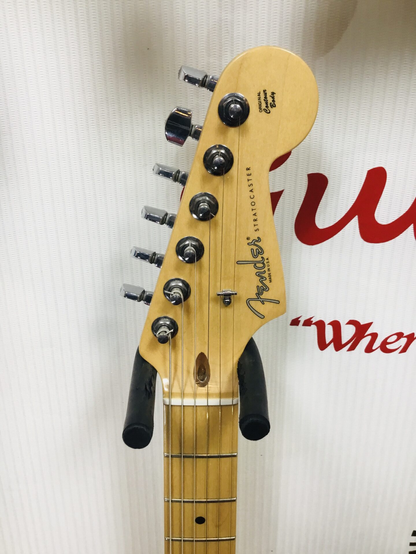 Fender Standard Stratocaster - Image 3