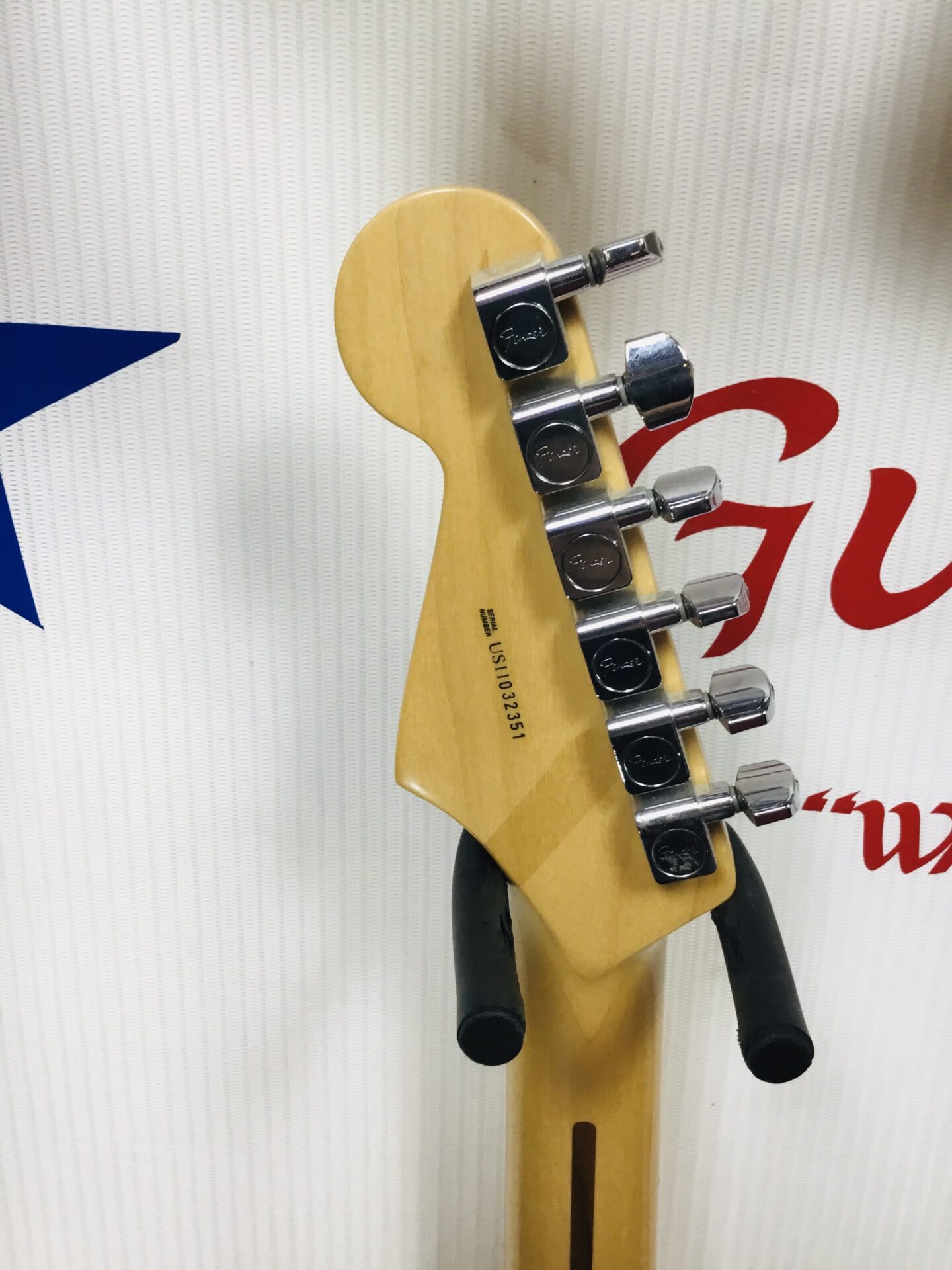 Fender Standard Stratocaster - Image 4