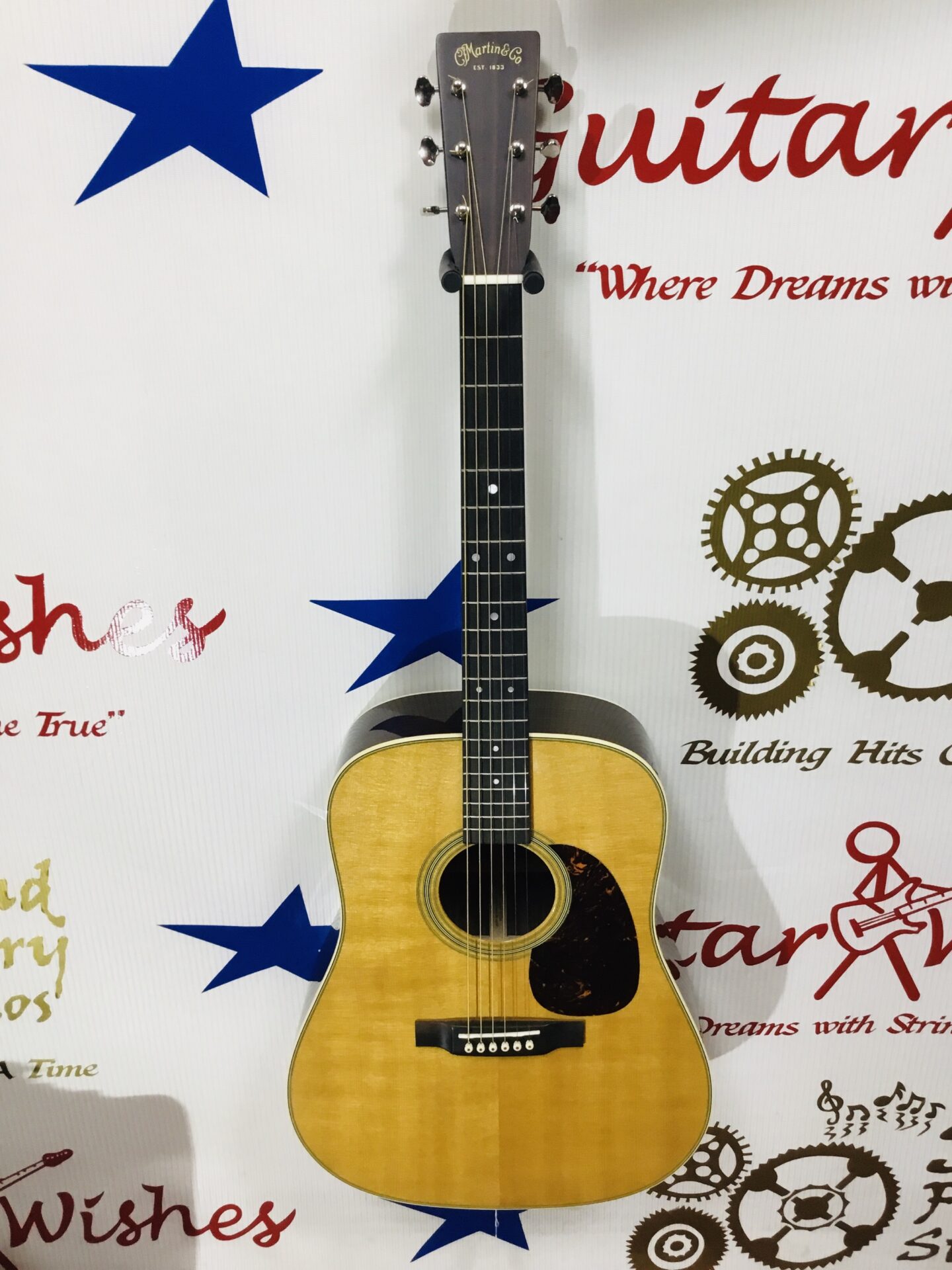 Martin D 28