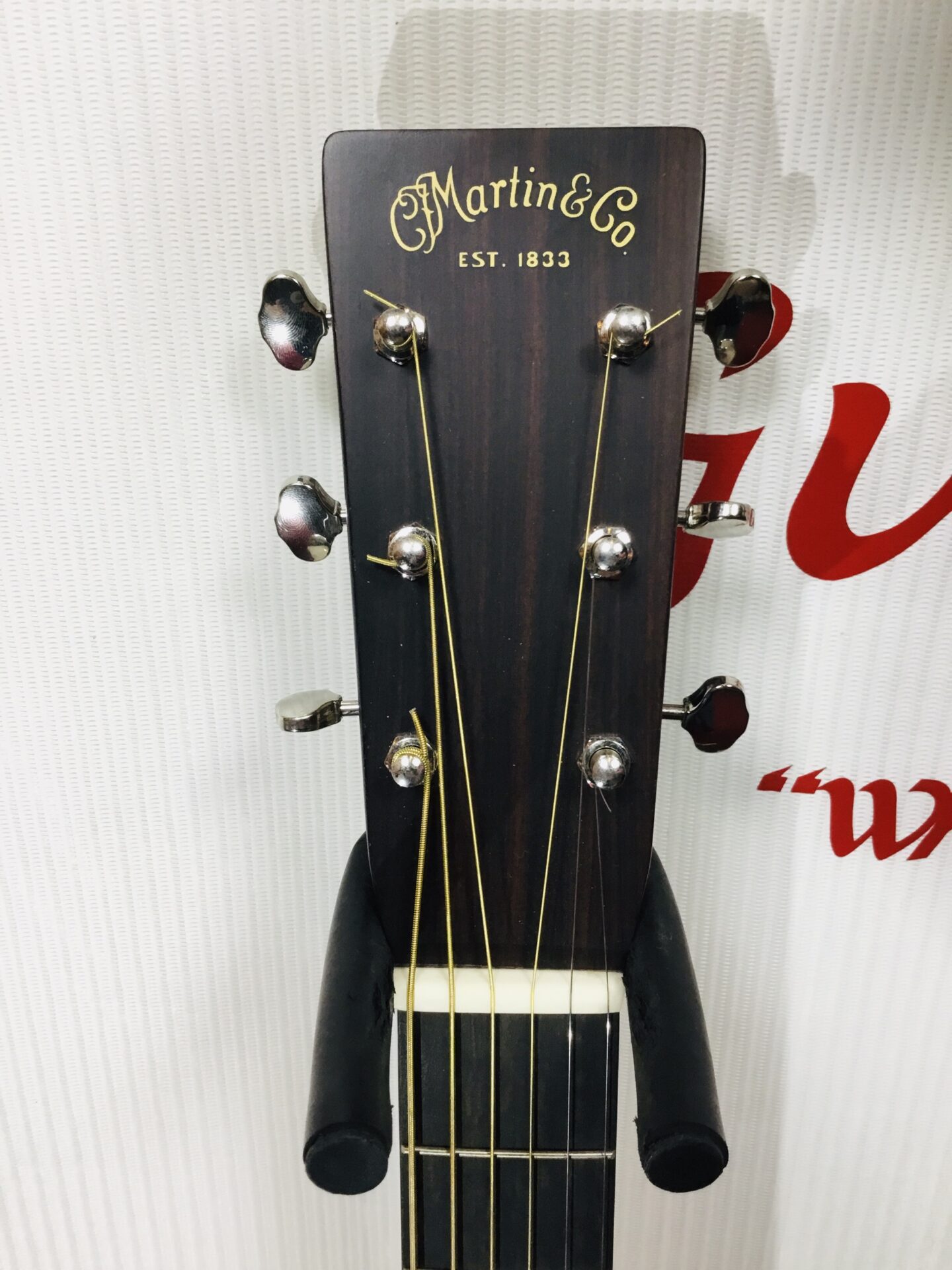 Martin D 28 - Image 3